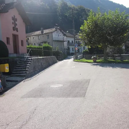 Accommodatie bij particulieren Orgnana Gambarogno